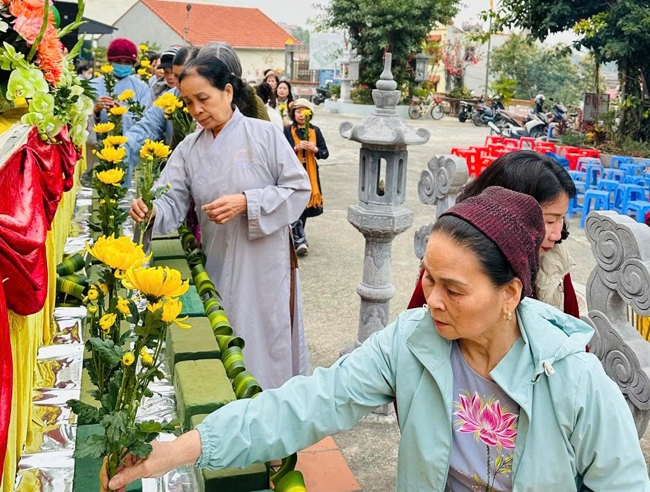 Chùa Tiêu Dao - Quảng Ninh: Buổi lễ kỷ niệm ngày đức Phật Thích Ca Mâu Ni thành đạo.