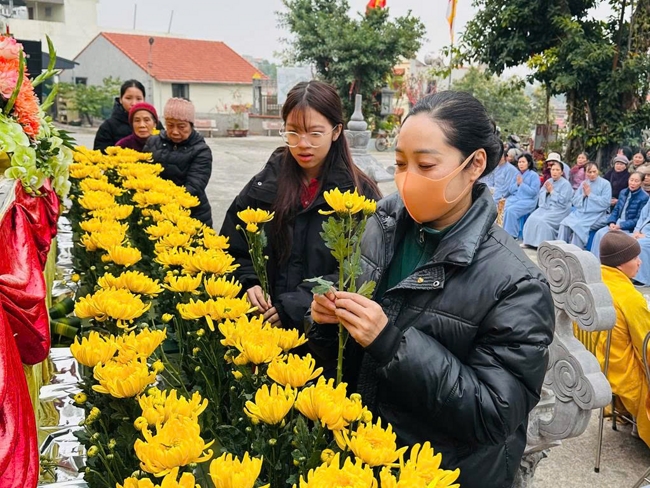 Chùa Tiêu Dao - Quảng Ninh: Buổi lễ kỷ niệm ngày đức Phật Thích Ca Mâu Ni thành đạo.