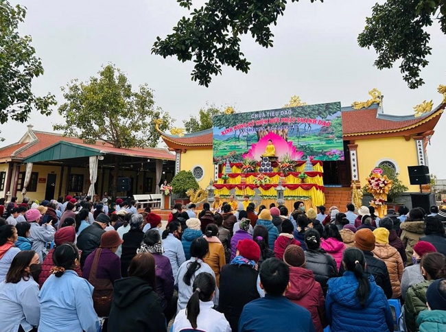 Chùa Tiêu Dao - Quảng Ninh: Buổi lễ kỷ niệm ngày đức Phật Thích Ca Mâu Ni thành đạo.