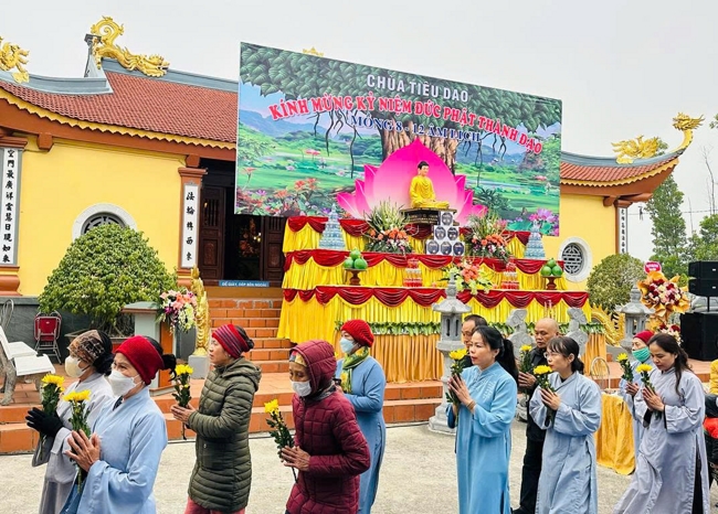Chùa Tiêu Dao - Quảng Ninh: Buổi lễ kỷ niệm ngày đức Phật Thích Ca Mâu Ni thành đạo.