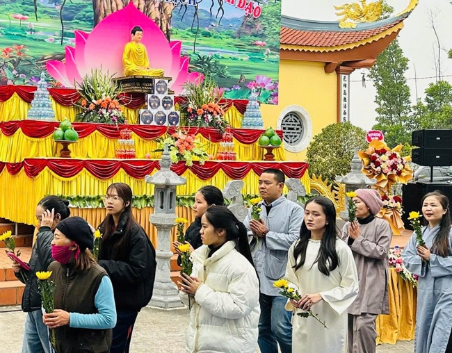 Chùa Tiêu Dao - Quảng Ninh: Buổi lễ kỷ niệm ngày đức Phật Thích Ca Mâu Ni thành đạo.