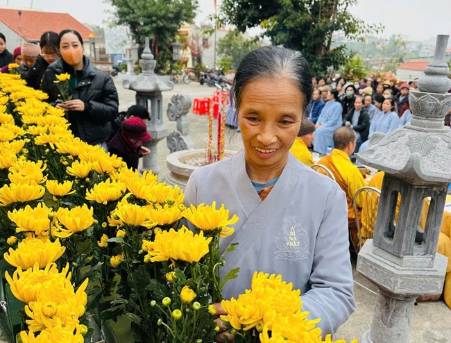 Chùa Tiêu Dao - Quảng Ninh: Buổi lễ kỷ niệm ngày đức Phật Thích Ca Mâu Ni thành đạo.