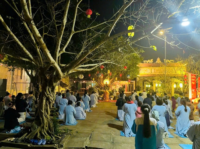 Chùa Đống Cao( Yên Pháp) - Thanh Hóa: Đại lễ kỷ niệm ngày Đức Phật Thích Ca Mâu Ni thành đạo năm Ất Tỵ.