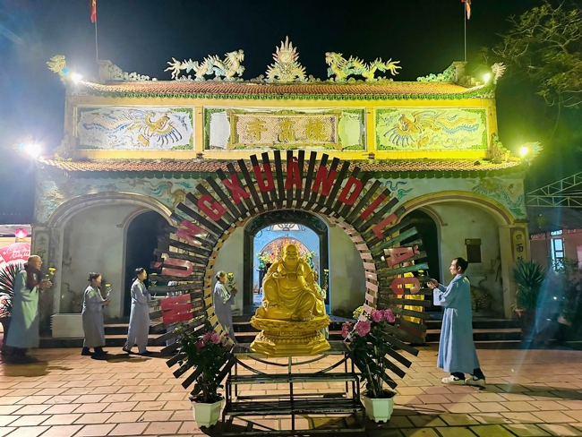 Chùa Đống Cao( Yên Pháp) - Thanh Hóa: Đại lễ kỷ niệm ngày Đức Phật Thích Ca Mâu Ni thành đạo năm Ất Tỵ.