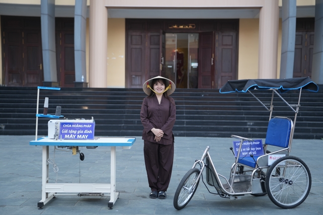 Chương trình từ thiện “Phương tiện nghĩa tình”.