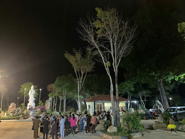 Chùa Suối Pháp - Tây Ninh: Lễ kỷ niệm mừng đức Phật Thích Ca Mâu Ni thành đạo