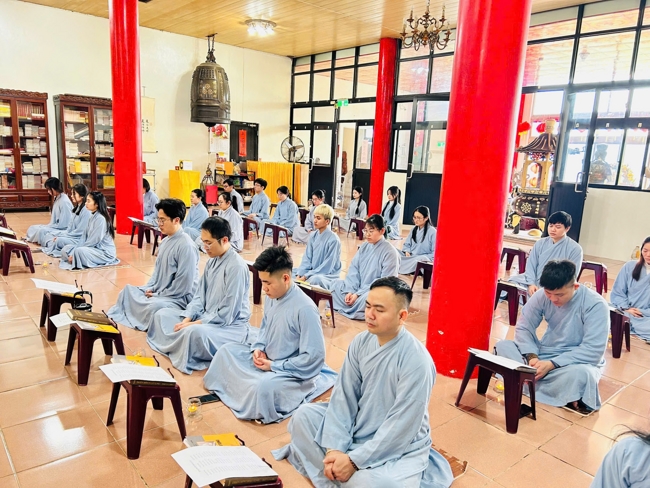 Chùa Linh Ẩn - Đài Loan: PHÁP HỘI KỶ NIỆM NGÀY ĐỨC PHẬT BỔN SƯ THÍCH CA MÂU NI THÀNH ĐẠO.