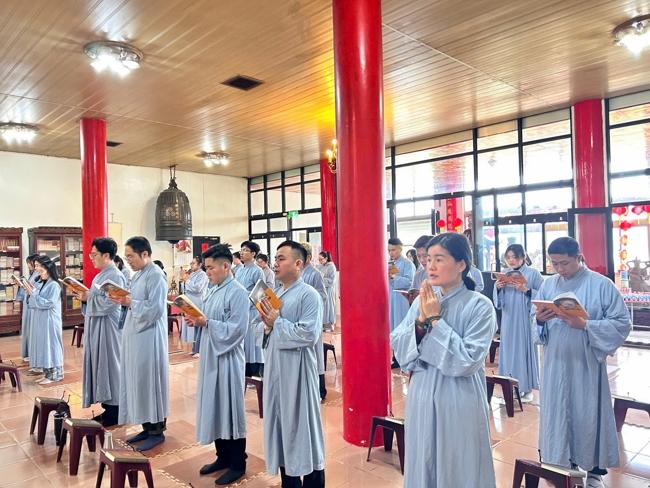 Chùa Linh Ẩn - Đài Loan: PHÁP HỘI KỶ NIỆM NGÀY ĐỨC PHẬT BỔN SƯ THÍCH CA MÂU NI THÀNH ĐẠO.