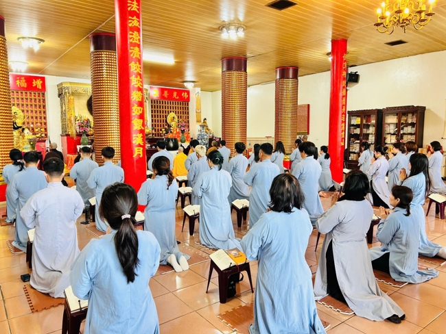 Chùa Linh Ẩn - Đài Loan: PHÁP HỘI KỶ NIỆM NGÀY ĐỨC PHẬT BỔN SƯ THÍCH CA MÂU NI THÀNH ĐẠO.