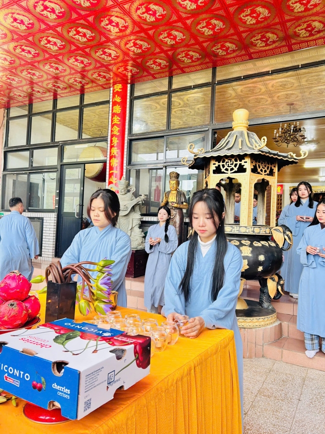 Chùa Linh Ẩn - Đài Loan: PHÁP HỘI KỶ NIỆM NGÀY ĐỨC PHẬT BỔN SƯ THÍCH CA MÂU NI THÀNH ĐẠO.