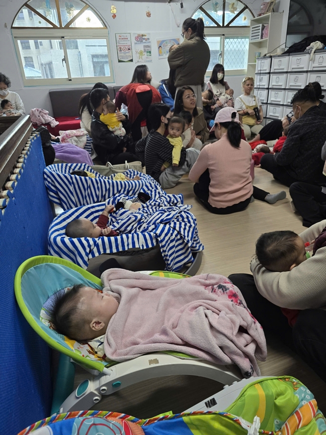 Chùa Linh Ẩn - Đài Loan: PHÁP HỘI KỶ NIỆM NGÀY ĐỨC PHẬT BỔN SƯ THÍCH CA MÂU NI THÀNH ĐẠO.