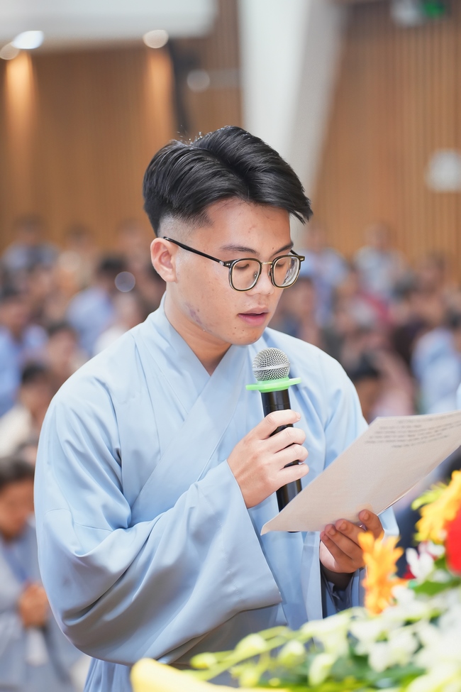 The 4th Three-Jewel Refuge Ceremony of 2026 – Hoang Phap Pagoda.