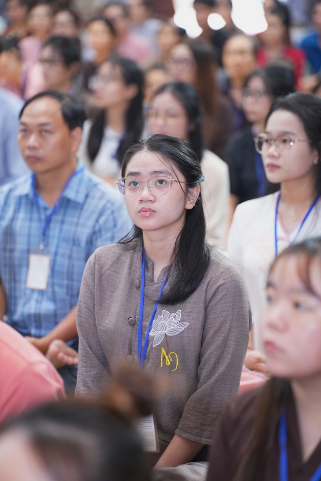 The 4th Three-Jewel Refuge Ceremony of 2026 – Hoang Phap Pagoda.
