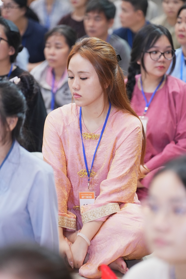 The 4th Three-Jewel Refuge Ceremony of 2026 – Hoang Phap Pagoda.