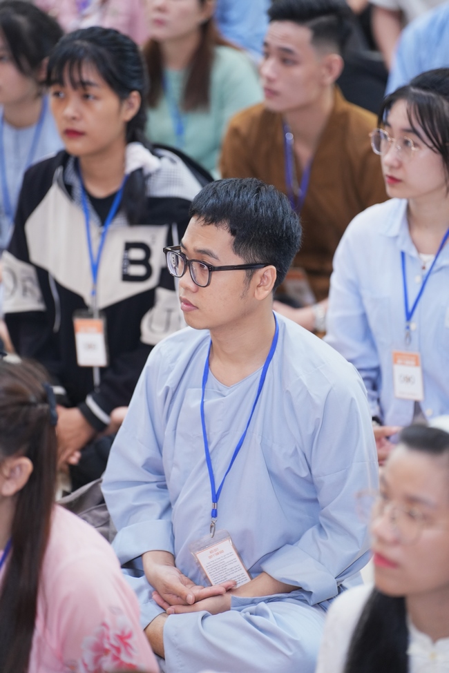 The 4th Three-Jewel Refuge Ceremony of 2026 – Hoang Phap Pagoda.