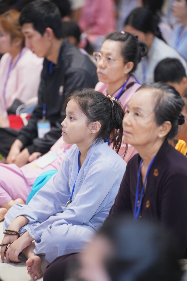 The 4th Three-Jewel Refuge Ceremony of 2026 – Hoang Phap Pagoda.