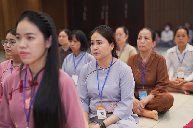 The 4th Three-Jewel Refuge Ceremony of 2026 – Hoang Phap Pagoda.