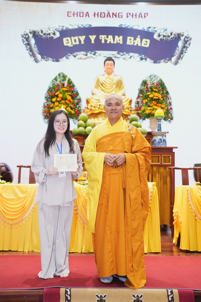 The 4th Three-Jewel Refuge Ceremony of 2026 – Hoang Phap Pagoda.