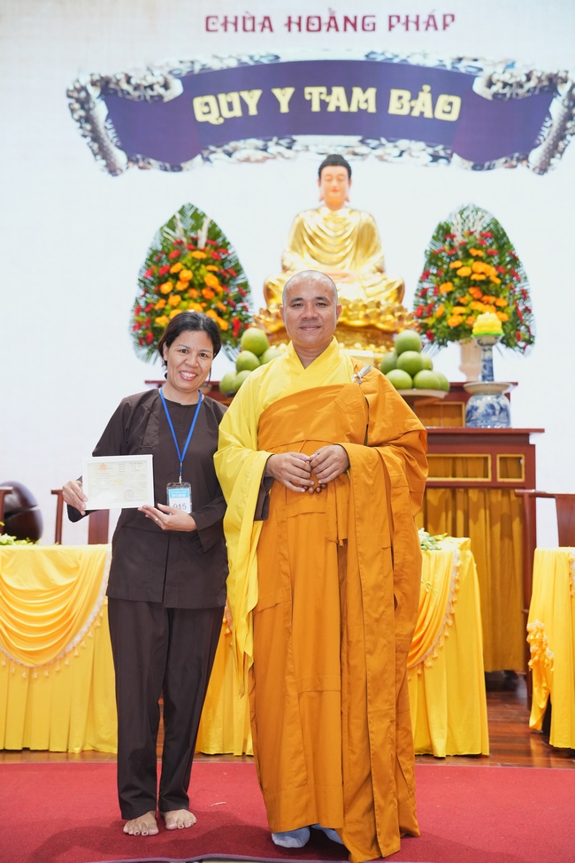 The 4th Three-Jewel Refuge Ceremony of 2026 – Hoang Phap Pagoda.