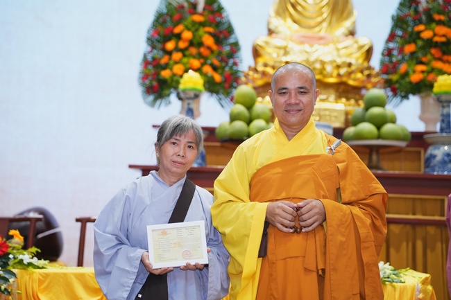 The 4th Three-Jewel Refuge Ceremony of 2026 – Hoang Phap Pagoda.