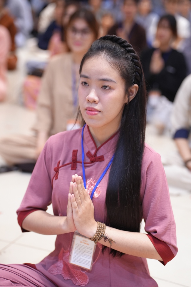 The 4th Three-Jewel Refuge Ceremony of 2026 – Hoang Phap Pagoda.