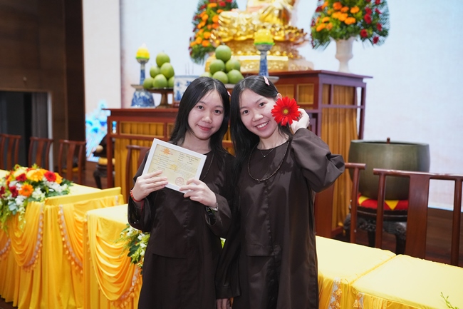 The 4th Three-Jewel Refuge Ceremony of 2026 – Hoang Phap Pagoda.