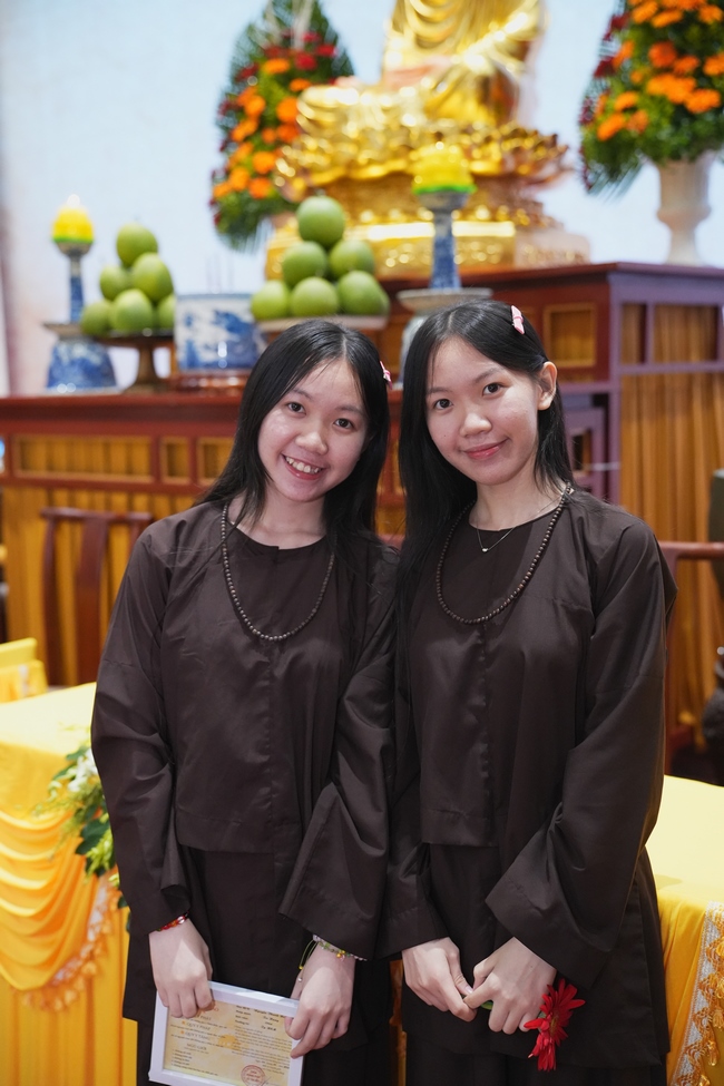 The 4th Three-Jewel Refuge Ceremony of 2026 – Hoang Phap Pagoda.