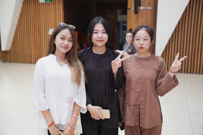 The 4th Three-Jewel Refuge Ceremony of 2026 – Hoang Phap Pagoda.
