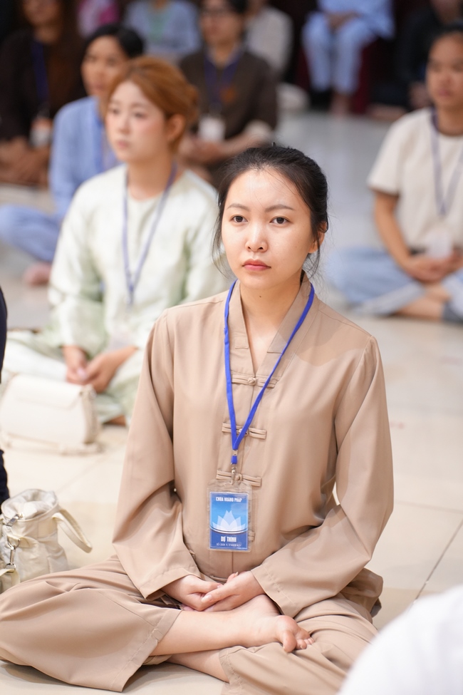 The 4th Three-Jewel Refuge Ceremony of 2026 – Hoang Phap Pagoda.