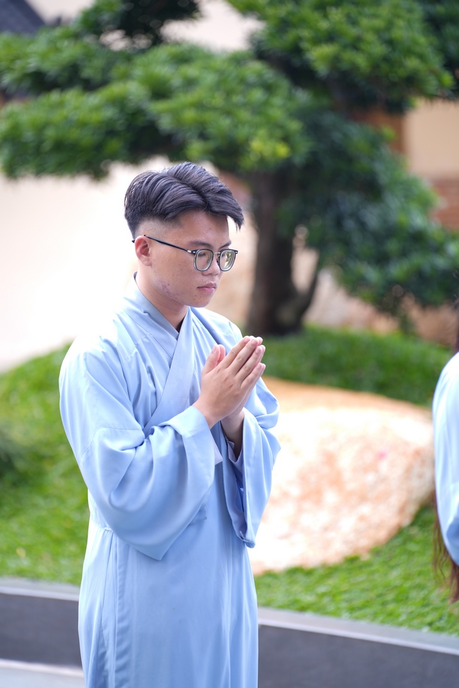 The 4th Three-Jewel Refuge Ceremony of 2026 – Hoang Phap Pagoda.