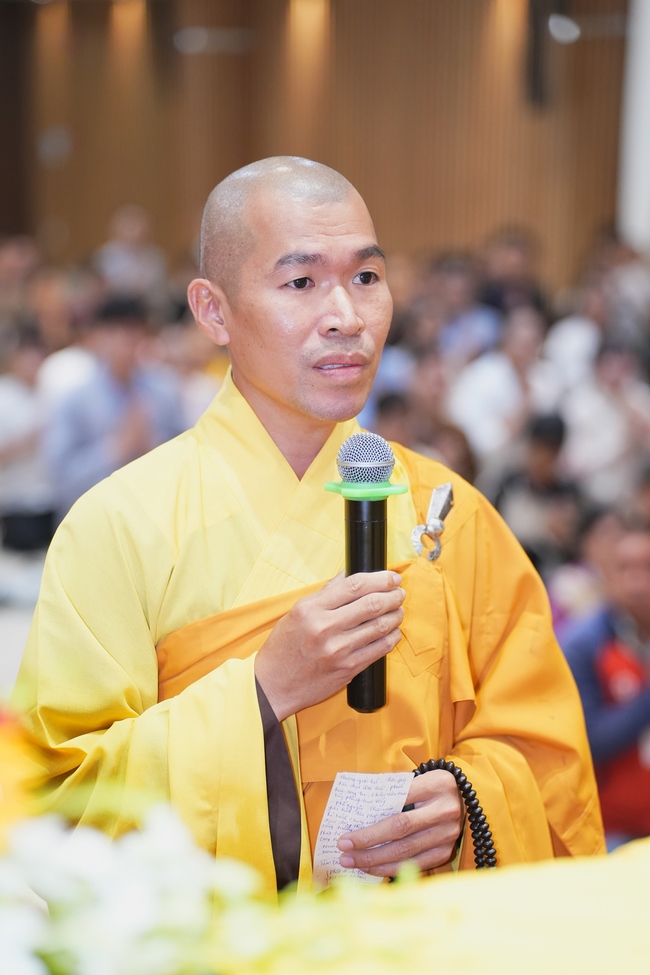 The 4th Three-Jewel Refuge Ceremony of 2026 – Hoang Phap Pagoda.
