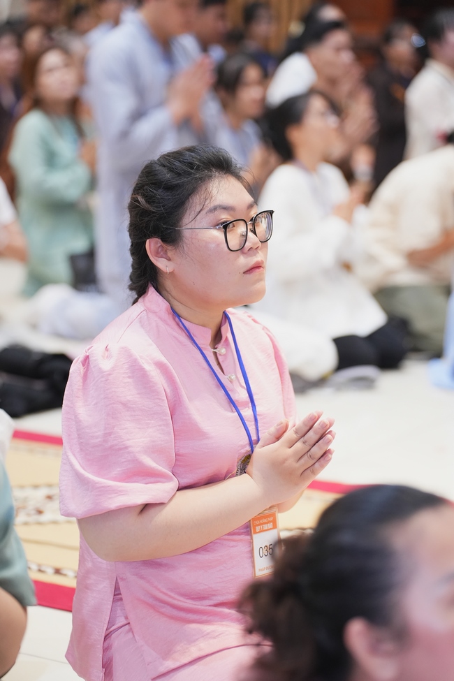 The 4th Three-Jewel Refuge Ceremony of 2026 – Hoang Phap Pagoda.