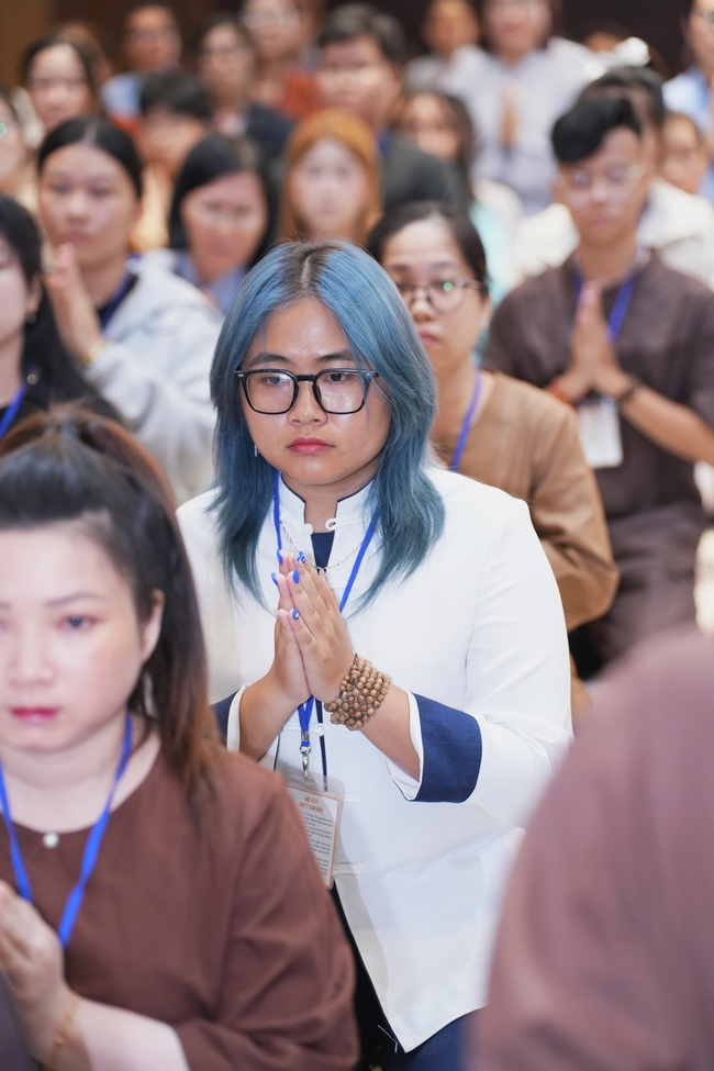 The 4th Three-Jewel Refuge Ceremony of 2026 – Hoang Phap Pagoda.