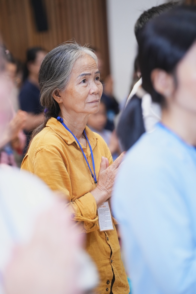 The 4th Three-Jewel Refuge Ceremony of 2026 – Hoang Phap Pagoda.
