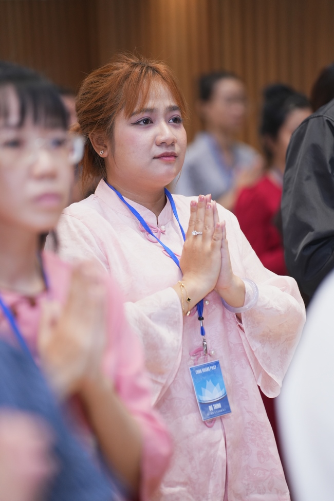The 4th Three-Jewel Refuge Ceremony of 2026 – Hoang Phap Pagoda.