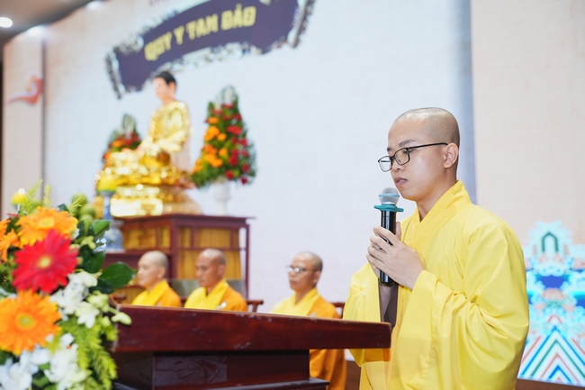 The 4th Three-Jewel Refuge Ceremony of 2026 – Hoang Phap Pagoda.