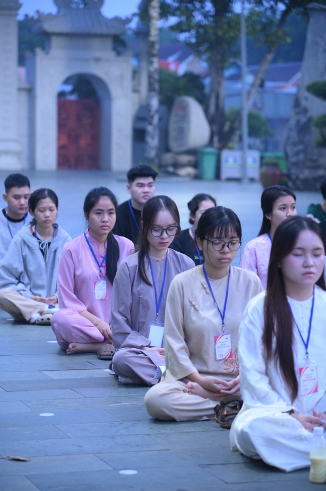 Khóa tu sinh viên “Hướng Về Phật Pháp”.