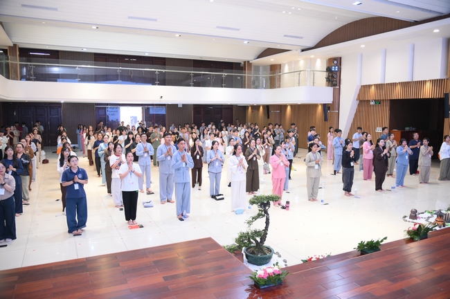 Khóa tu sinh viên “Hướng Về Phật Pháp”.