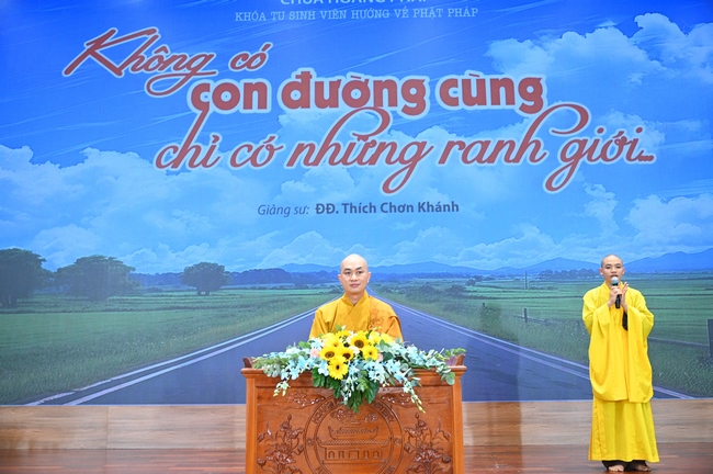 Khóa tu sinh viên “Hướng Về Phật Pháp”.