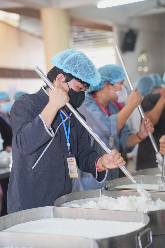 Khóa tu sinh viên “Hướng Về Phật Pháp”.