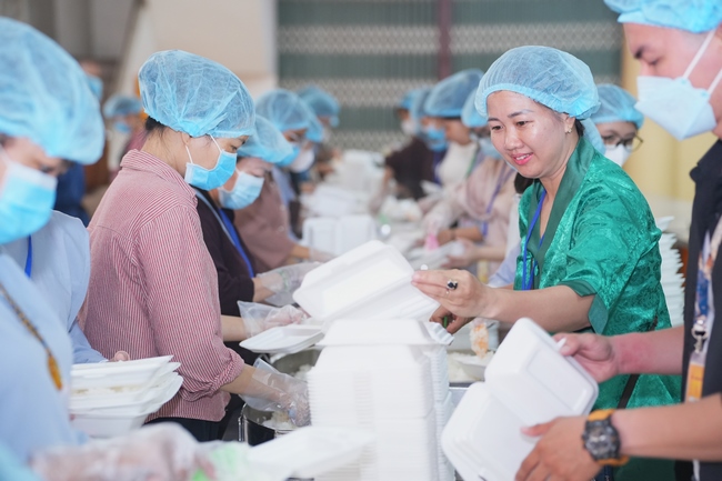 Khóa tu sinh viên “Hướng Về Phật Pháp”.