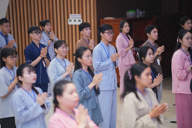 Khóa tu sinh viên “Hướng Về Phật Pháp”.