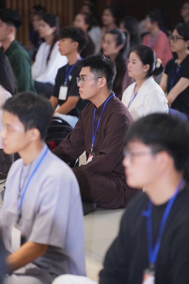 Khóa tu sinh viên “Hướng Về Phật Pháp”.