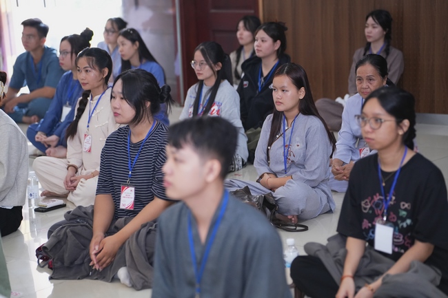 Khóa tu sinh viên “Hướng Về Phật Pháp”.