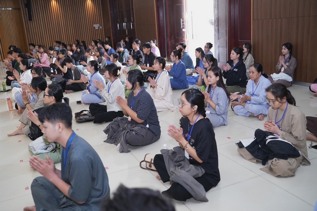 Khóa tu sinh viên “Hướng Về Phật Pháp”.