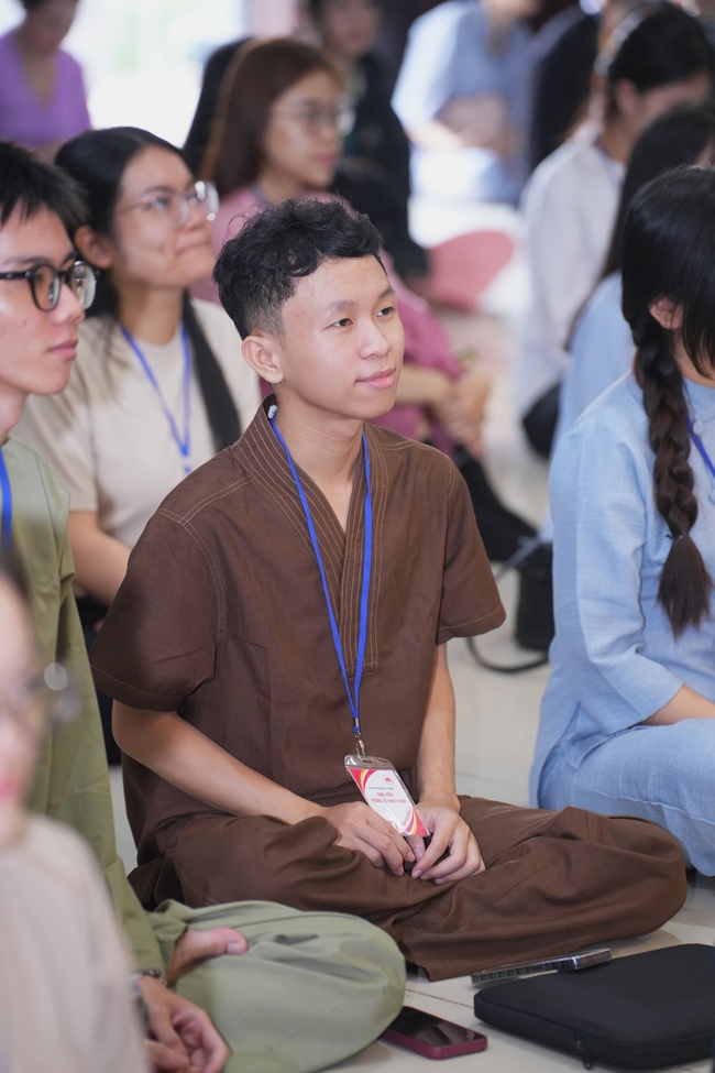 Khóa tu sinh viên “Hướng Về Phật Pháp”.