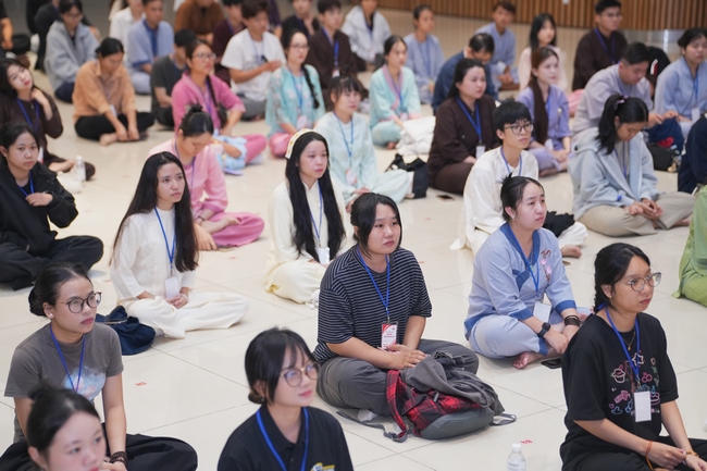 Khóa tu sinh viên “Hướng Về Phật Pháp”.