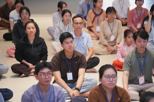 Khóa tu sinh viên “Hướng Về Phật Pháp”.