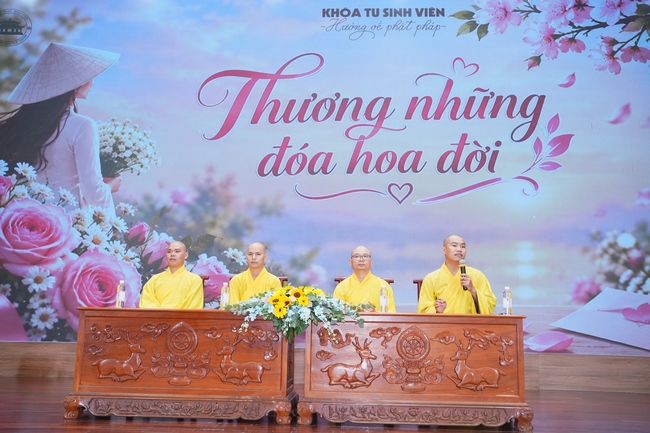 Khóa tu sinh viên “Hướng Về Phật Pháp”.