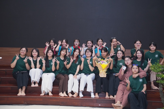 BUỔI TOẠ ĐÀM “THƯƠNG NHỮNG ĐÓA HOA ĐỜI” TRƯỚC THỀM KHÓA TU “SINH VIÊN HƯỚNG VỀ PHẬT PHÁP”.